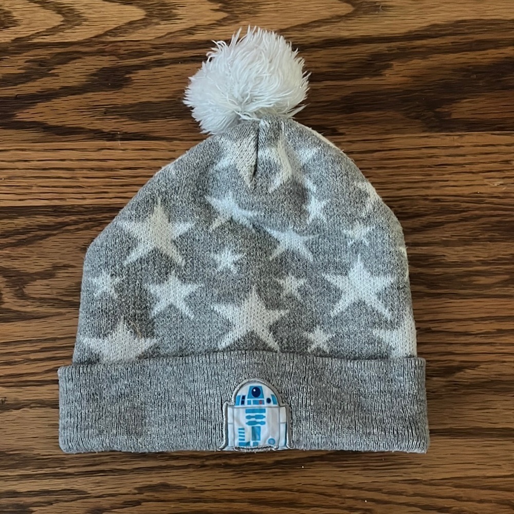 “Star Wars R2-D2 Beanie”